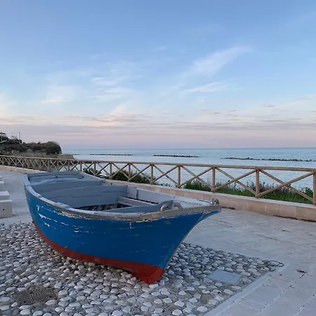 Vischi By Le Marinelle Loc Turistica Guest house